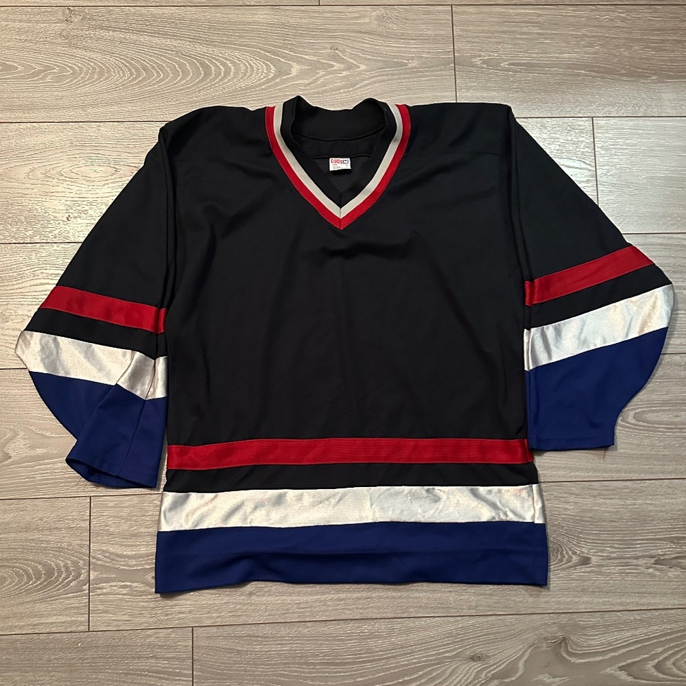 Y2K Vancouver Canucks CCM MiC Blank Hockey Jersey